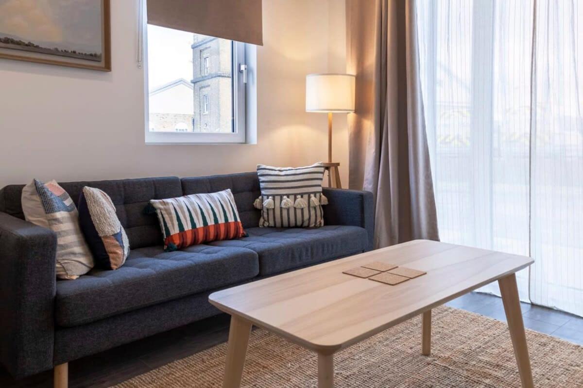 Contemporary 1 Bedroom Apartment In Ashford Ashford  Exteriör bild