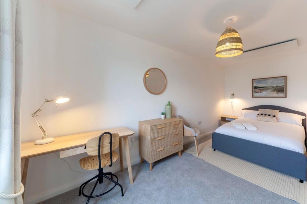 Contemporary 1 Bedroom Apartment In Ashford Ashford  Exteriör bild